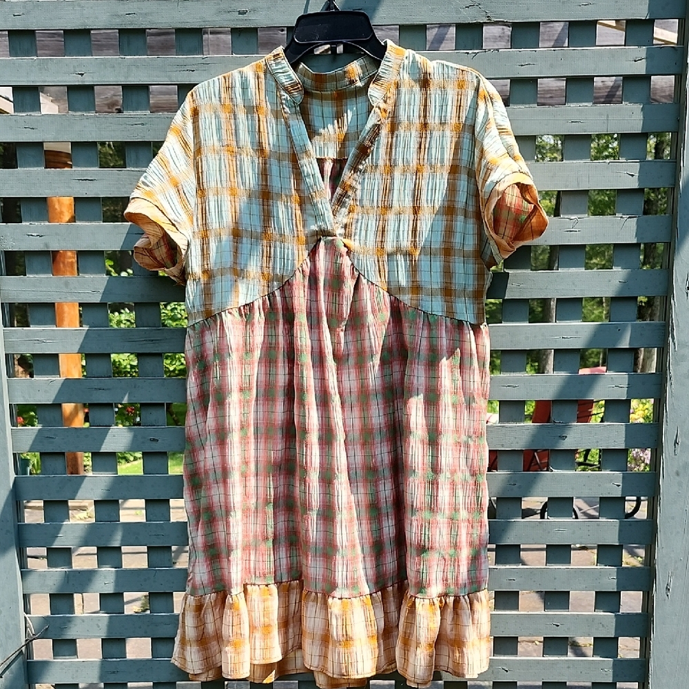 Colorful Plaid Short  Sleeve Knee Length  Dress, sz M